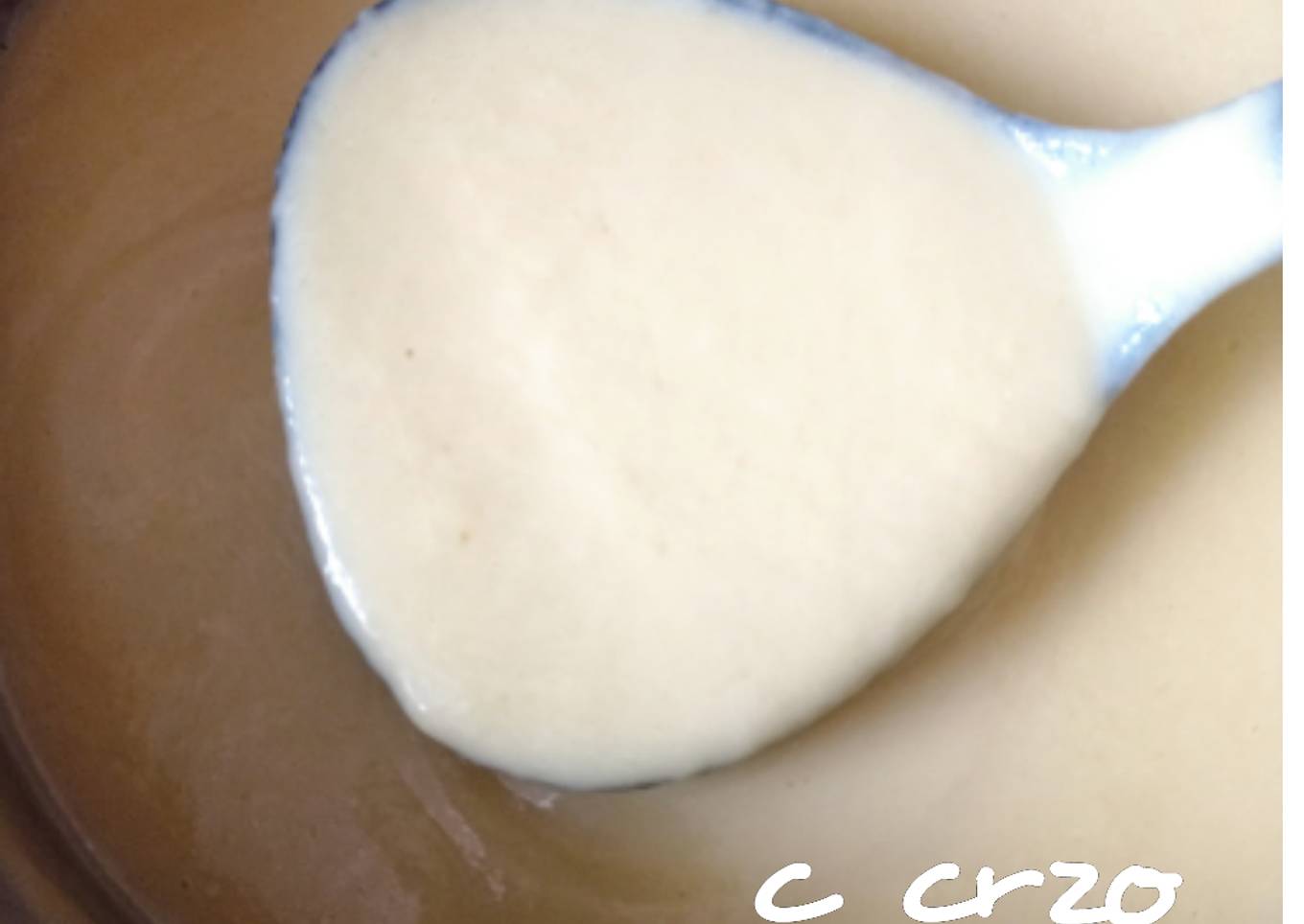 Crema de calabacín con nata y puerro