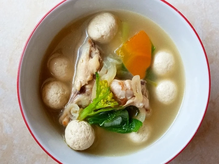 Langkah Mudah untuk Menyiapkan Resep Sup Bola Bola tahu ayam yang Uenak Anti Ribet, Lezat