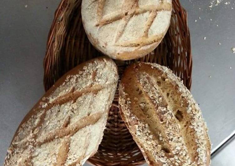 Whole wheat grain bread