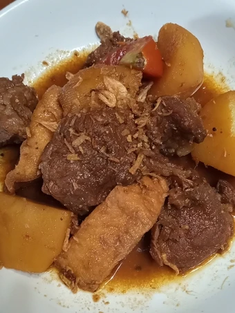 Langkah Mudah untuk Membikin Resep Semur daging, tahu dan kentang yang Lezat Anti Ribet, Bikin Ngiler