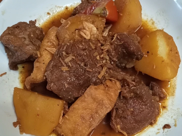 Langkah Mudah untuk Membikin Resep Semur daging, tahu dan kentang yang Lezat Anti Ribet, Bikin Ngiler