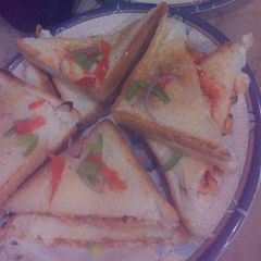 A picture of Chicken mayonnaise sandwich.