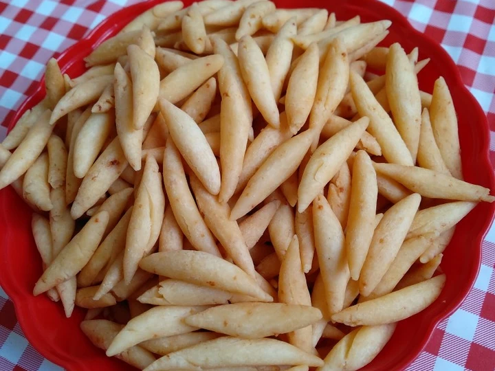 Easy Steps to Make Recipes Telur Gabus Keju Renyah the Can Spoil the Tongue So Delicious.