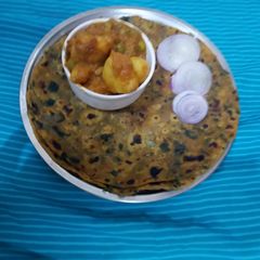 Methi paratha A picture of Methi paratha.