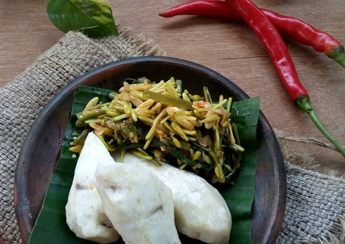 Resep Keladi Kukus And Oseng Kangkung Bunga Pepaya Oleh