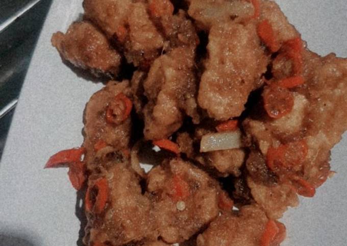 Ayam crispy saus salted egg