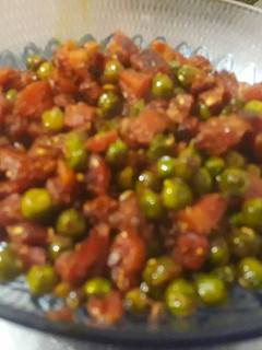 गाजर मटर की सब्जी (Gajar Matar ki Sabzi recipe in hindi) रेसिपी मुख्य फोटो