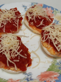 Una foto de Huevos rellenos de jamón cocidos en airfryer