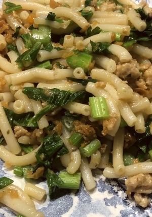 รูปของ ผัดเกี๊ยมอี๋ Stir fried rice macaroni