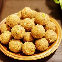 A picture of Falhari Makhana Ladoo.