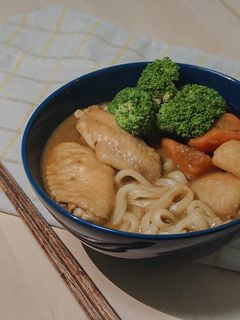 雞翼湯咖喱烏冬 的食譜成品照片