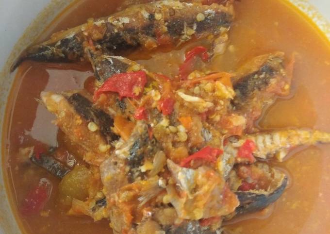 Resep Sarden ikan pindang saus tomat ala anak kos, Lezat Sekali