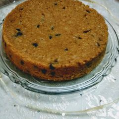 A picture of Choco chips cookies cake.