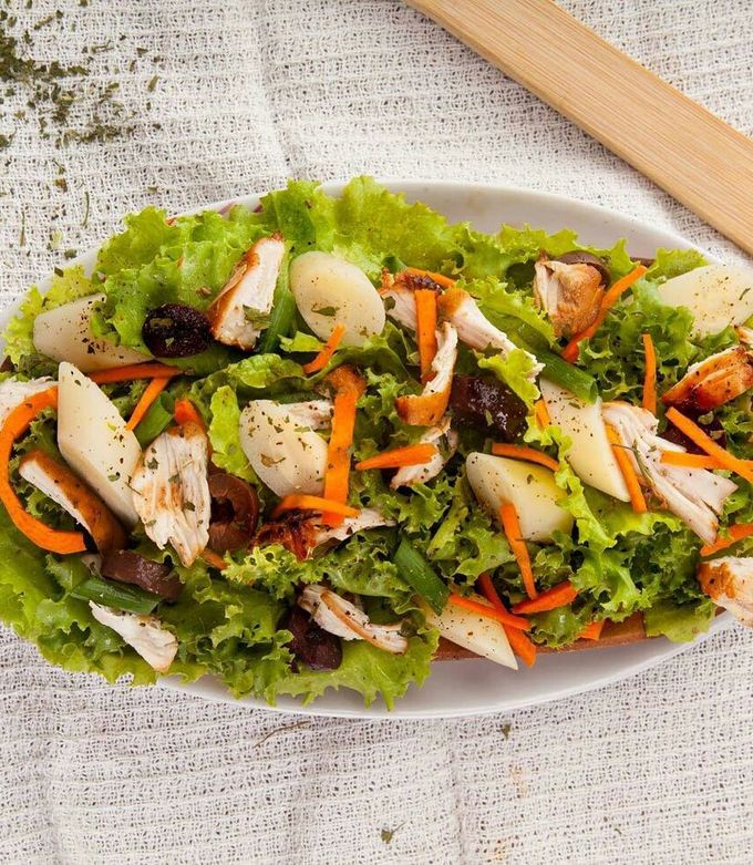 Una foto de Ensalada Fría de Pollo
