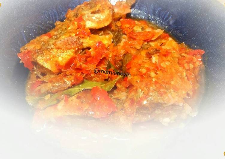 Cara Gampang Membuat Ikan Selar Balado yang Sempurna