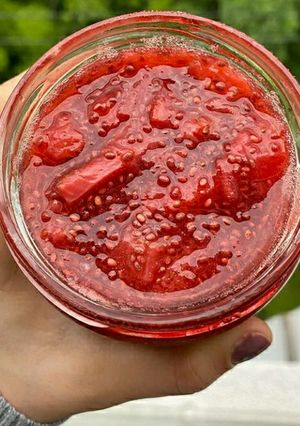 Una foto de Mermelada de frutilla sin azúcar🍓