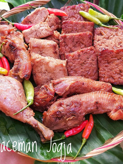 Foto resep BACEMAN JOGJA (TEMPE, TAHU, AYAM BACEM)