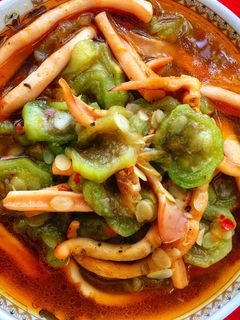 Hình của món Mực om mướp.