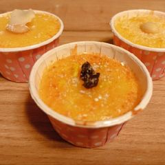 A picture of Orange (cup)cake.