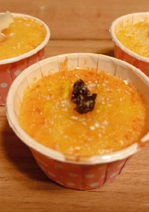 A picture of Orange (cup)cake.