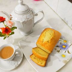 A picture of Lemon tea cake without oven without butter.