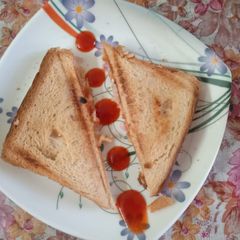 A picture of Tomato And Onion Sandwich.