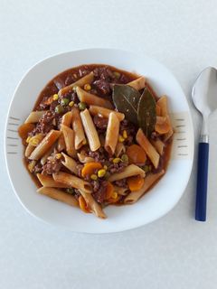 Una foto de Guiso bomba de fideos 🥘💣😋