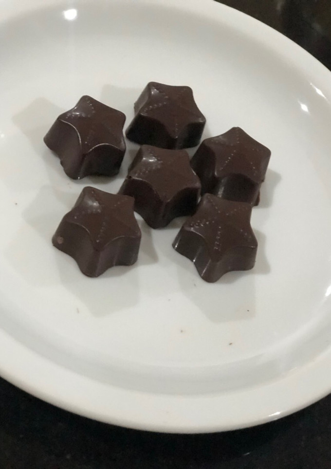 Una foto de Bombones rellenos de dulce de leche