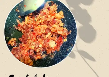 Cara Menyajikan Sambal Ayam Enak Sempurna