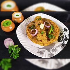 A picture of Methi Paratha.