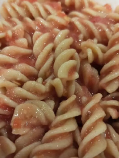 Una foto de Pasta integral con tomate natural (BLW)