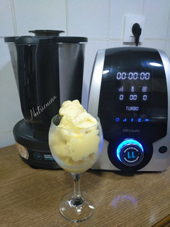 Una foto de Helado de mango sin azúcar con Mambo