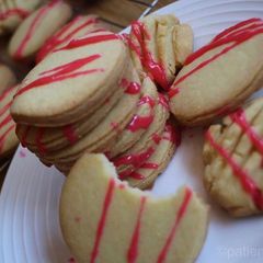 A picture of 3 ingredient cookies.