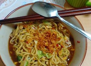 Foto resep Mie Kuah Pedas Manis Bumbu Sederhana Pengganti Ramen 😂 ✓