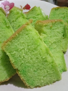 Foto resep Bolu Pandan Panggang Sederhana
