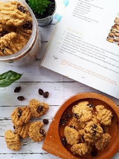 Foto resep Crunchy Oatmeal Raisin Cookies