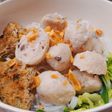 Bún trộn thịt viên