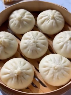 A picture of Steamed Baozi.