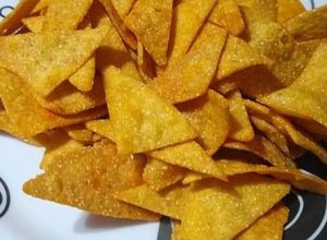 Una foto de Doritos picantes hechos en casa👌