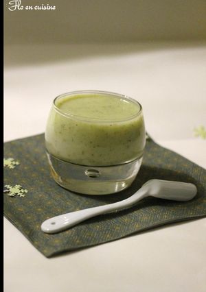 Une photo de Verrines apéritives de velouté de courgette/pomme de terre