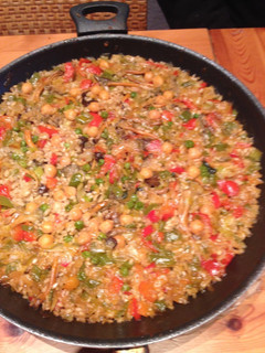 Una foto de Paella de camagrocs