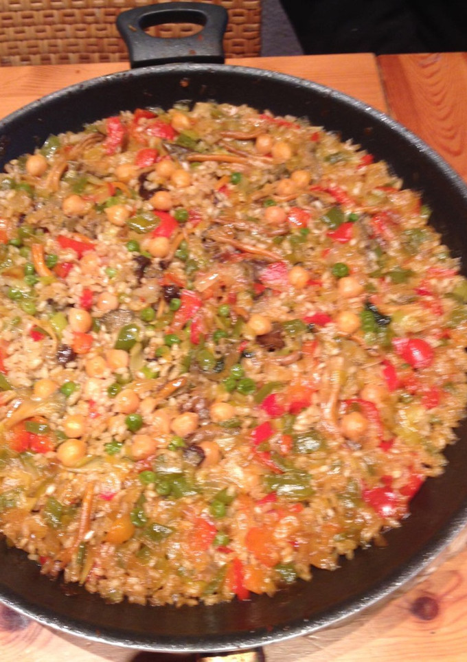 Una foto de Paella de camagrocs