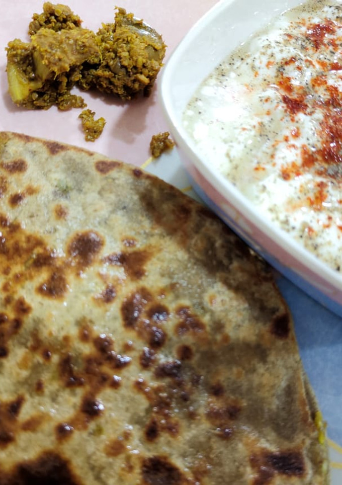 દૂધી સ્ટફ્ડ પરાઠા (Dudhi Stuffed Paratha Recipe In Gujarati) રેસીપી મુખ્ય ફોટો