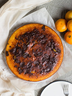 Una foto de Bizcocho de Naranja y Chocolate 🍊🍫