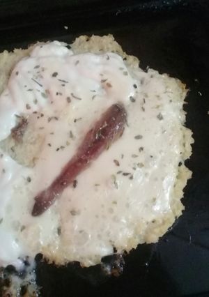 Una foto de "Pizza" con masa de coliflor🏕