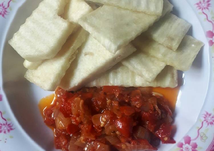 Simple Way to Prepare Favorite Fried yam and sauce | Satisfyingrecipe.web.app