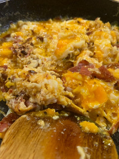 Una foto de Huevos Con Tocino de Pavo