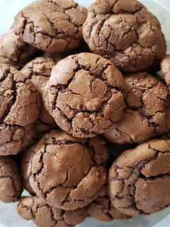 A picture of Brownie Cookies.