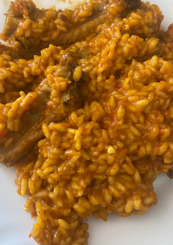 Una foto de Arroz con costillas Ibéricas (MAMBO)