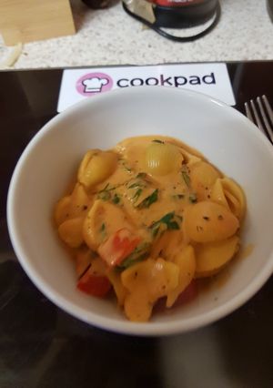 A picture of My Quick Tomato Pasta shells in 2 Cheese 😁.
